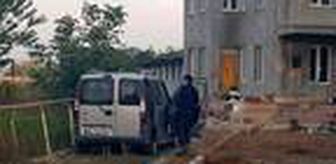 Bahçesindeki otomobilinde öldüğü 10 gün sonra ortaya çıktı