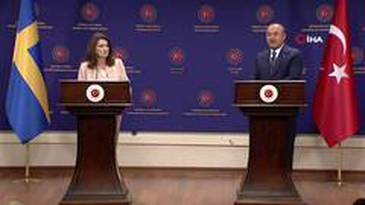Bakan Çavuşoğlu\'ndan İsveçli mevkidaşına ayar