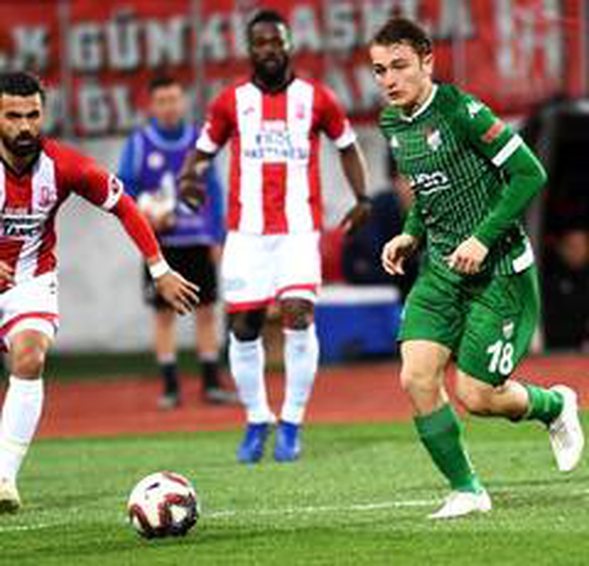 Bursaspor\'un Balıkesirspor\'a karşı evinde mağlubiyeti yok