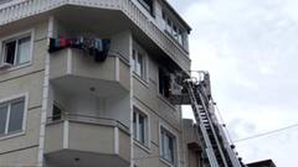 Son dakika haberi... Esenyurt\'ta korkutan yangın