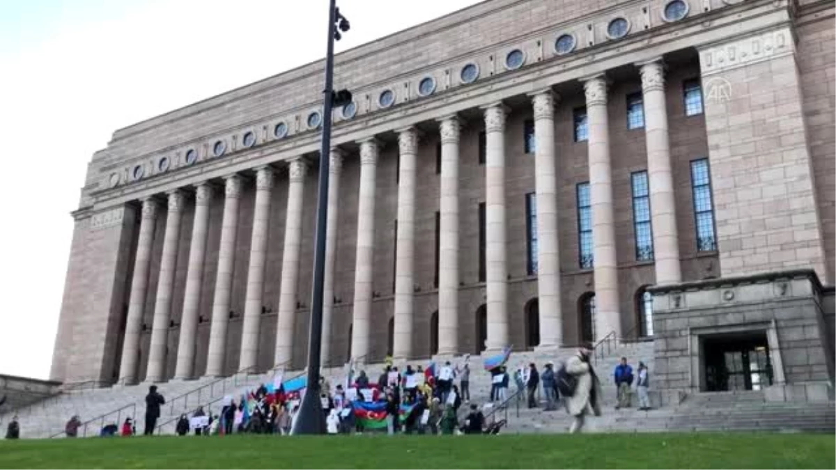 Finlandiya Meclisi önünde Ermenistan\'ı protesto eylemi