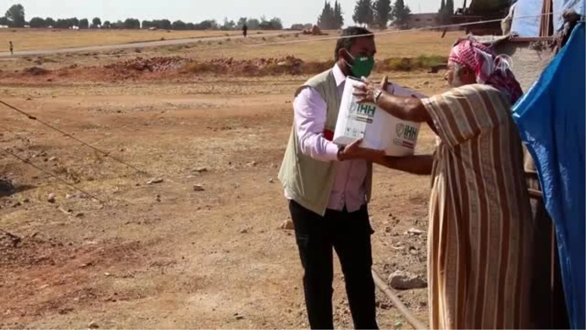 İHH, İdlib\'de 2 bin 419 gıda kolisi dağıttı