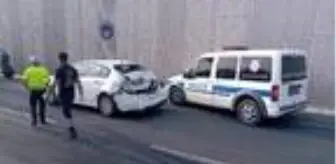 Kayseri'de kamyon otomobile çarptı: 2 yaralı