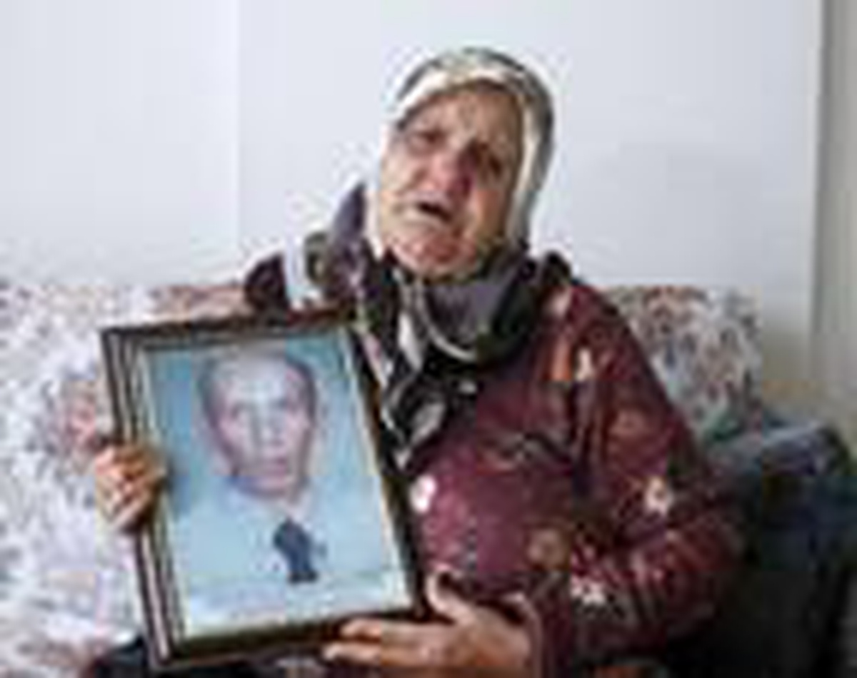 Oğlu 10 yıldır kayıp anne: Öldüyse mezarı olsun, bu belirsizlik beni öldürdü