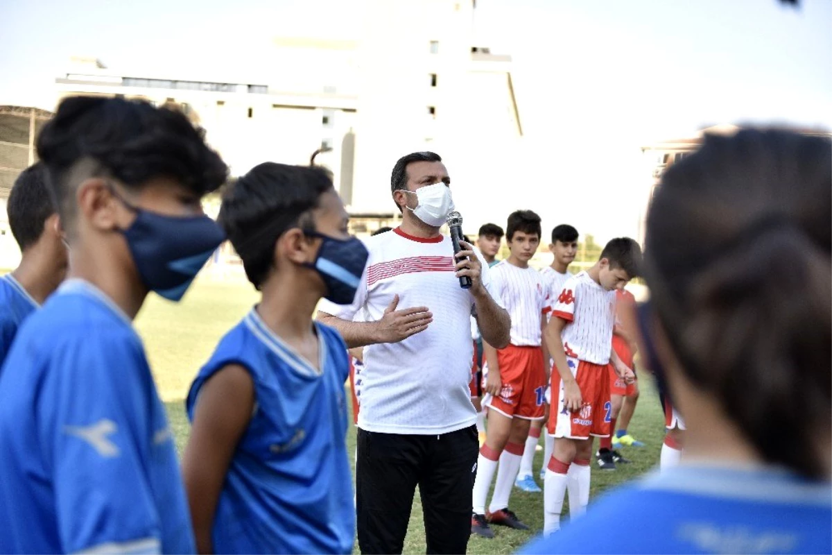 U-13 Fatih Mehmet Kocaispir Turnuvası başladı