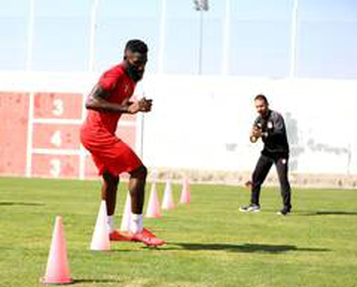 Aaron Appindangoye, çalışmalarını aralıksız sürdürüyor