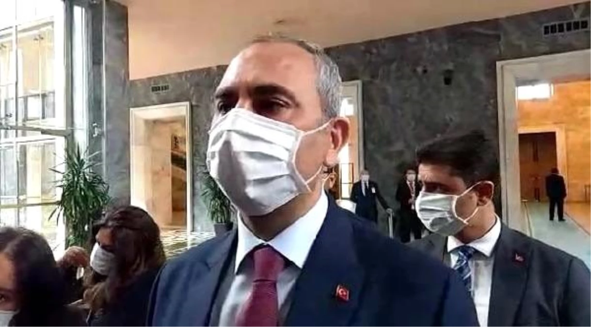 Bakan Gül: Yüksek mahkeme üyesine yakışmaz