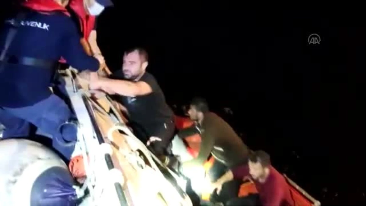 Batan balıkçı teknesindeki 4 kişi kurtarıldı