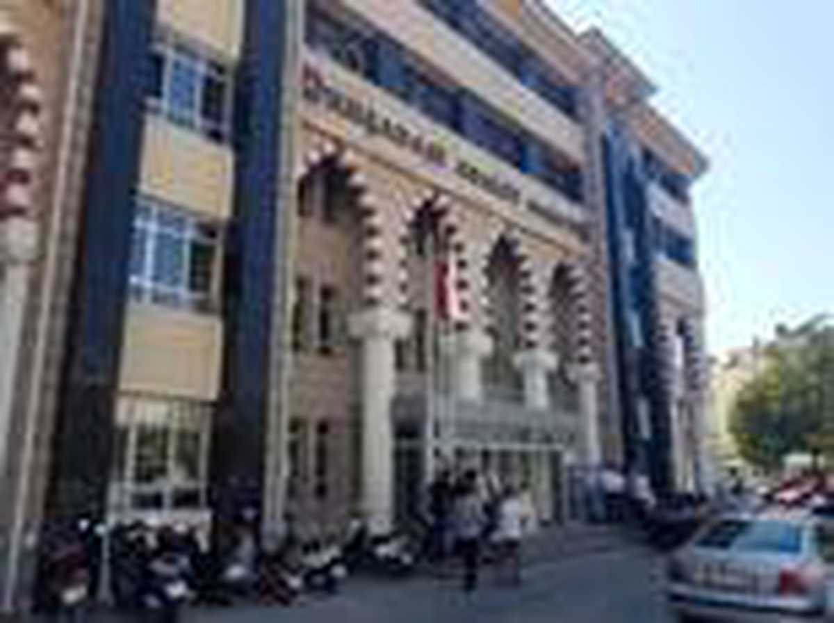 Son dakika haber! Dolandırıcılık suçundan aranan şahıs yakalandı