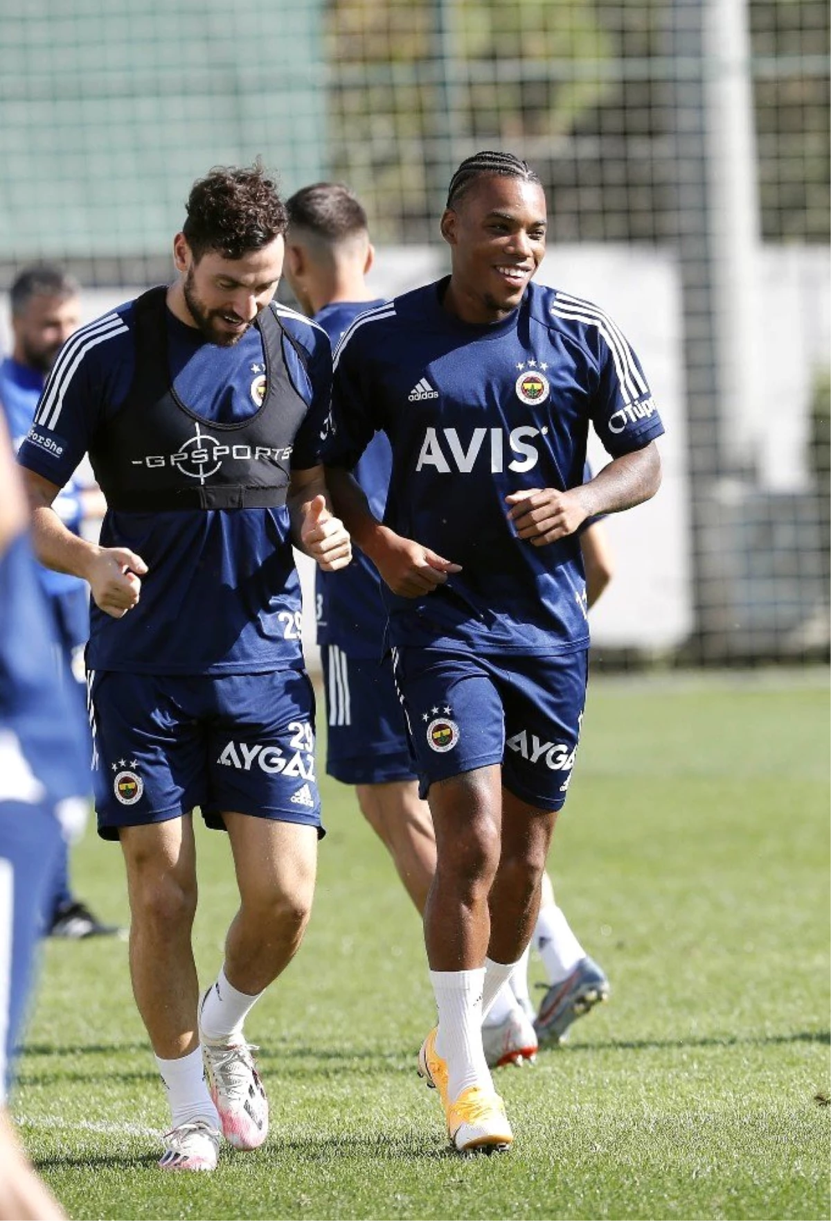 Garry Rodrigues idmanı yarıda bıraktı!