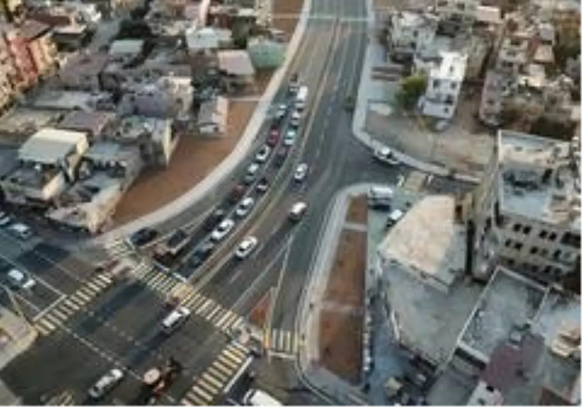 Rıfat Uslu Caddesi duble yol olarak hizmete açıldı