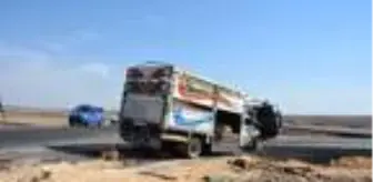 Siverek'te kamyonetler çarpıştı: 3 yaralı