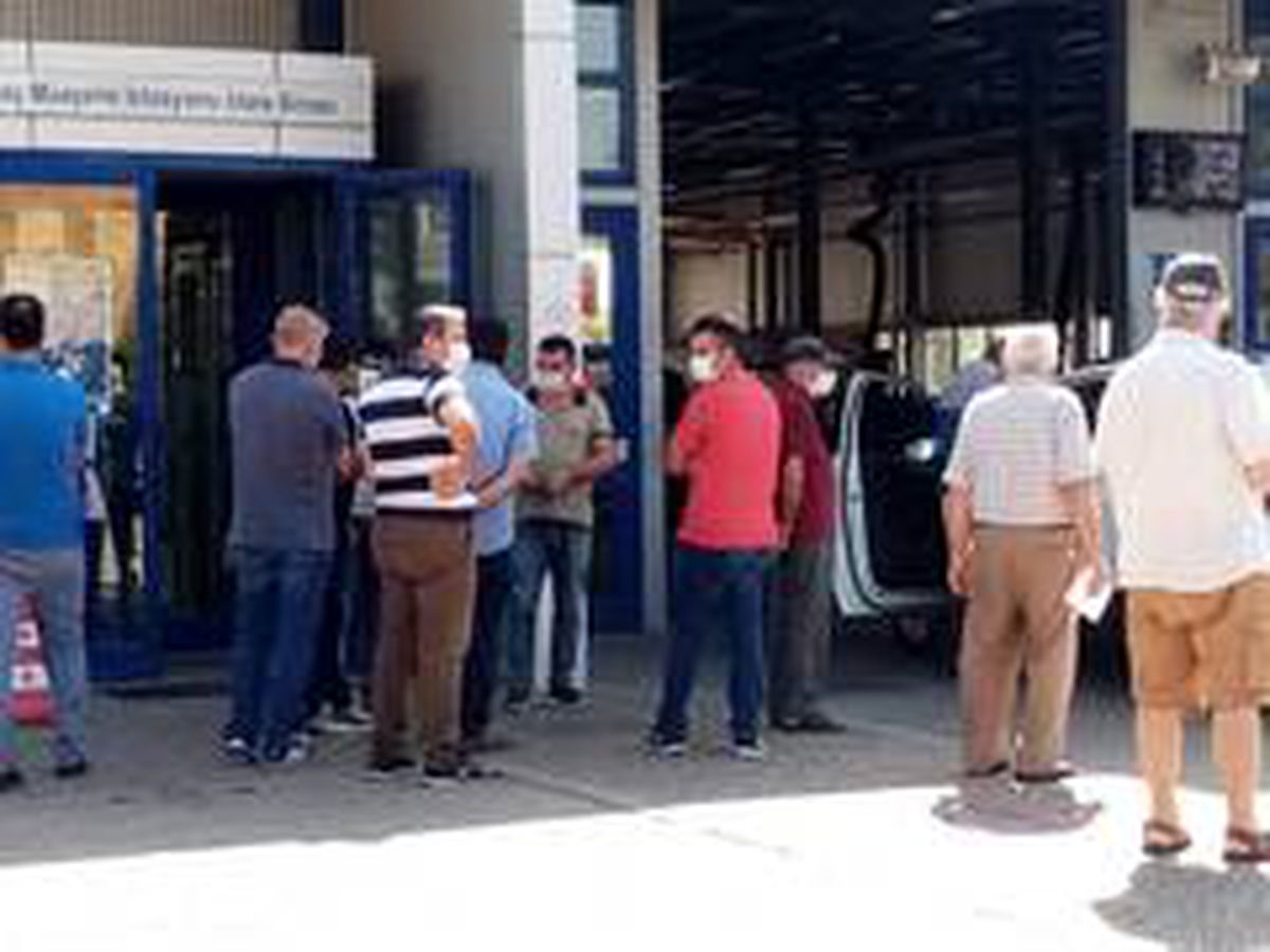 Araç muayenesinde sosyal mesafe yok oldu