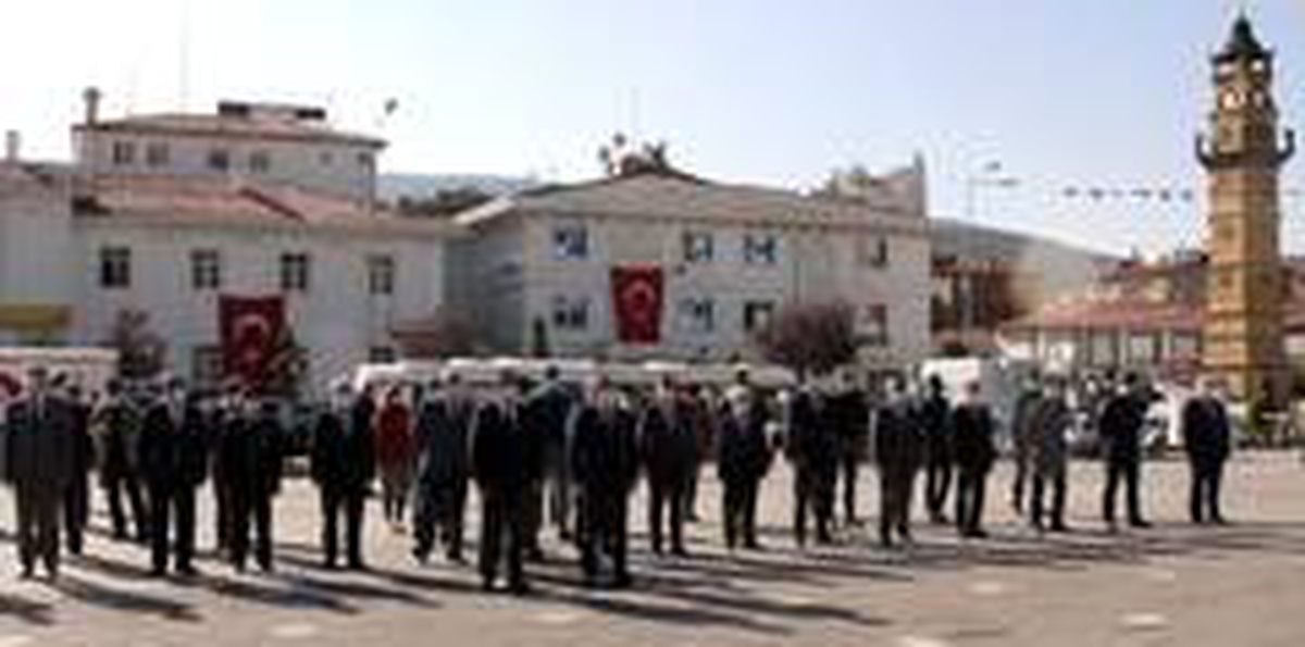Atatürk\'ün Yozgat\'a gelişi törenle kutlandı