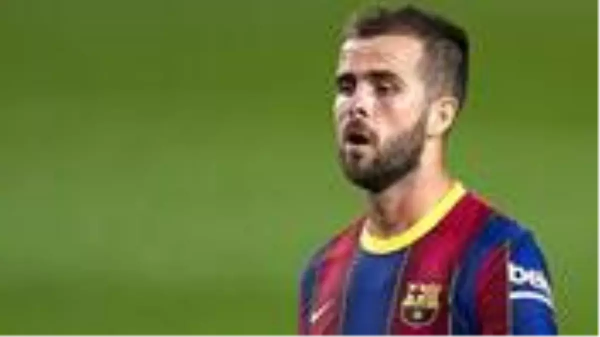 Barcelona\'da Miralem Pjanic, milli maçta sakatlandı