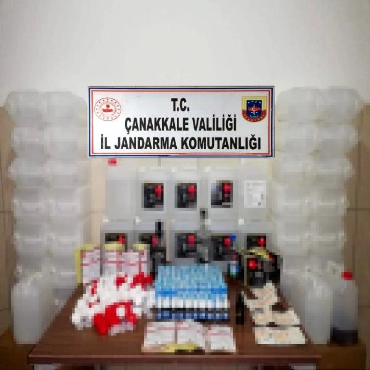 Son dakika haber... Çanakkale\'de sahte alkol ürünlerini internetten satan 2 kişi yakalandı