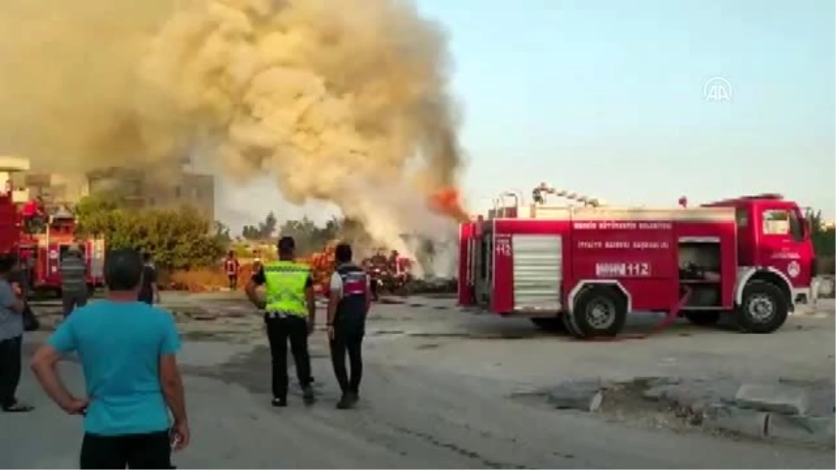 Fabrika bahçesinde çıkan yangın söndürüldü