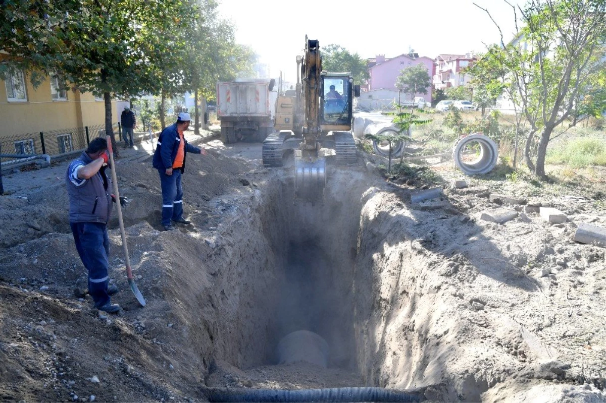 Isparta Belediyesi\'nden su baskınlarını önleyecek hamle