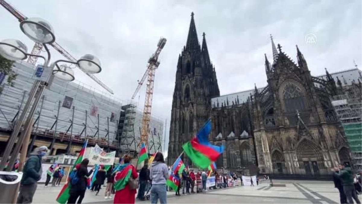 Almanya\'da Ermenistan\'ın Azerbaycan topraklarına saldırılarına protesto