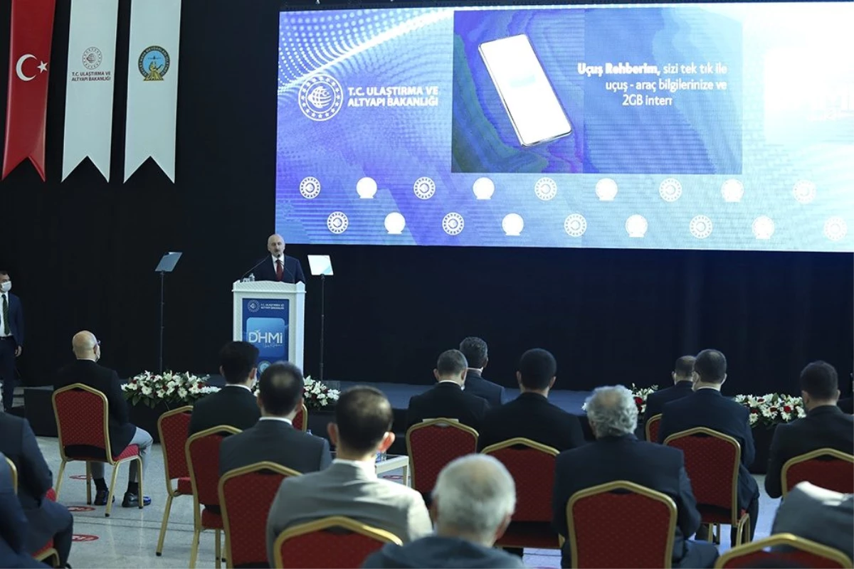 Son dakika haber | Bakan Karaismailoğlu "Uçuş Rehberim" uygulaması tanıtım programına katıldı