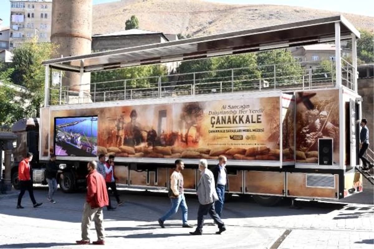 "Çanakkale Savaşları Mobil Müzesi" Bitlislilerle buluştu