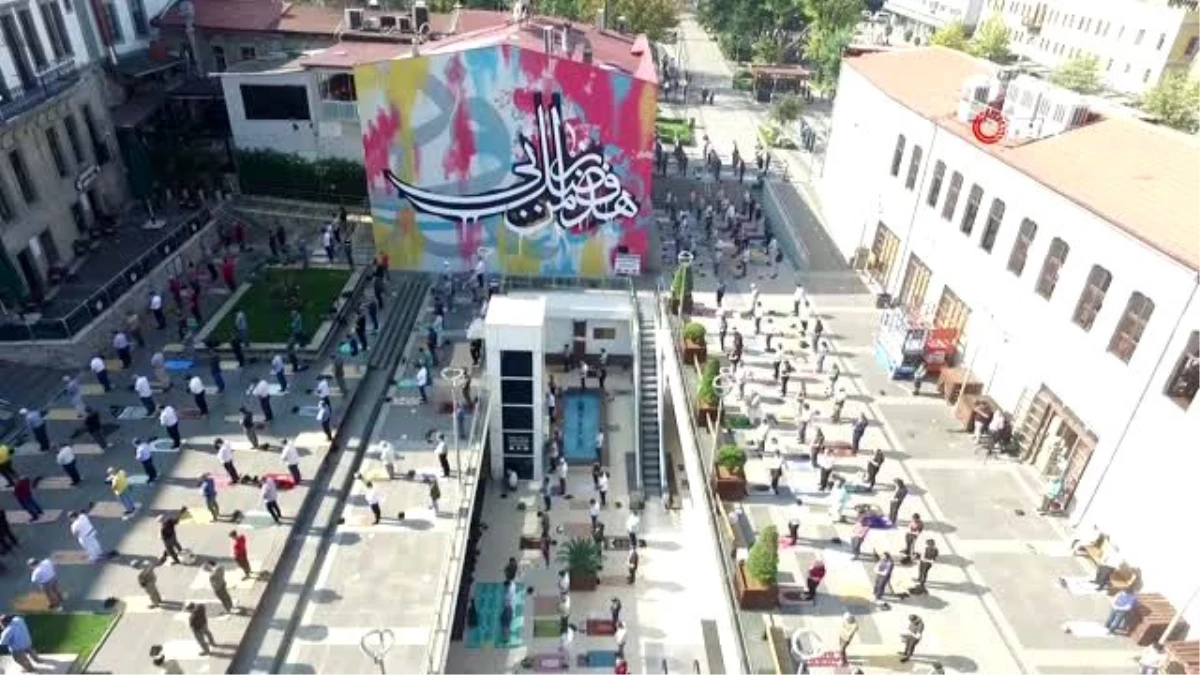 Son dakika haber | Geleneksel hat sanatı ile grafiti sanatı dünyada ilk kez Trabzon\'da uygulandı