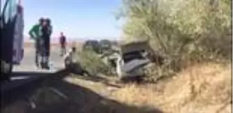 Şarampole devrilen otomobilin sürücüsü yaralandı