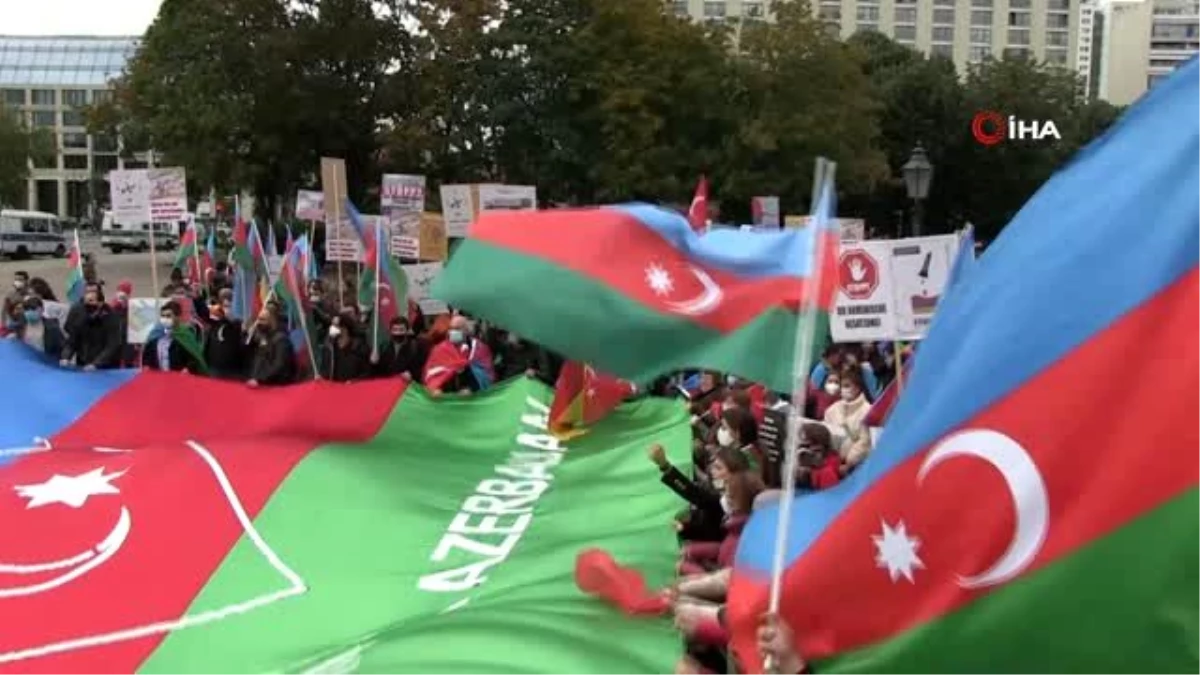 Berlin\'de Azerbaycan\'a destek mitingi