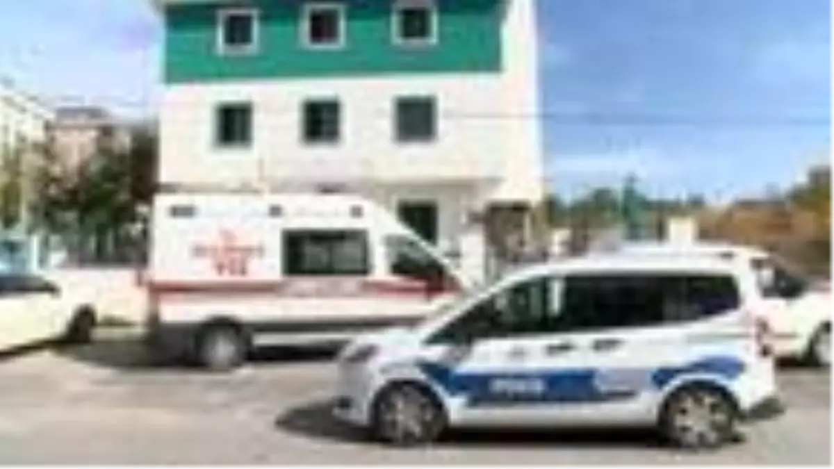 Beylikdüzü\'nde bakım evine götürülen yaşlı yolda öldü, sürücü pozitif çıktı