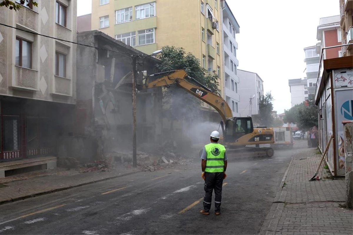 Son dakika haberi! Metruk bina yıkım rekoru Kartal\'ın