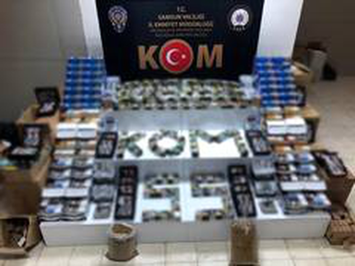 Son dakika haber... Samsun\'da kaçak tütün mamulü operasyonu: 2 gözaltı