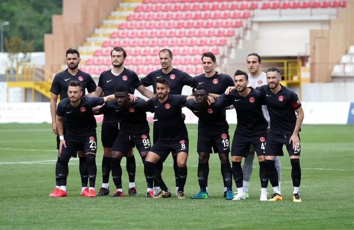 TFF 1. Lig: Ümraniyespor: 1 Ankara Keçiörengücü: 2