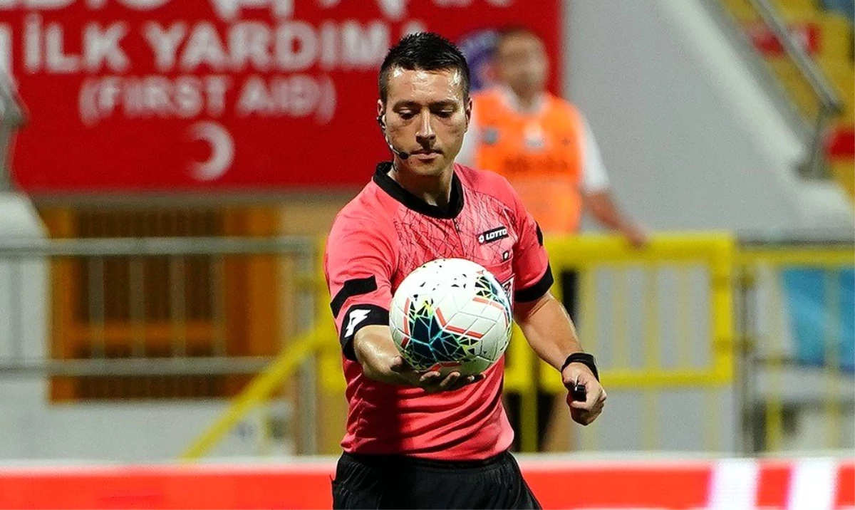 Trabzonspor-Başakşehir maçının VAR\'ı Zorbay Küçük