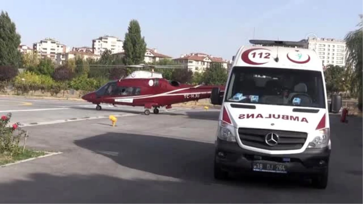 Ambulans helikopter, kazada yaralanan tır sürücüsü için havalandı