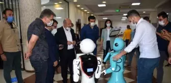 Batman'da koronavirüs uyarısı robot 'Mini Ada'dan