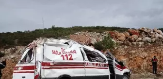 Son dakika haberi... Bilecik'te hastaya giden ambulans kaza yaptı