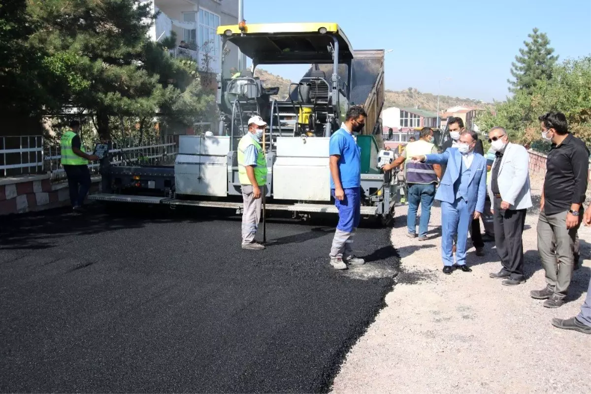 Hacılar\'da yol yapım çalışmaları tam gaz devam ediyor