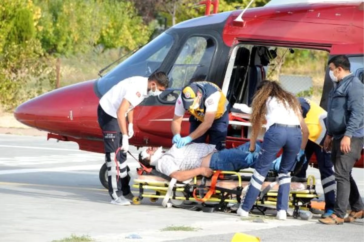 Son dakika haber: Kazada yaralanan sürücü, ambulans helikopterle sevk edildi