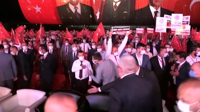 MHP Genel Başkan Yardımcısı Yalçın partisinin Antalya İl Kongresi'nde konuştu