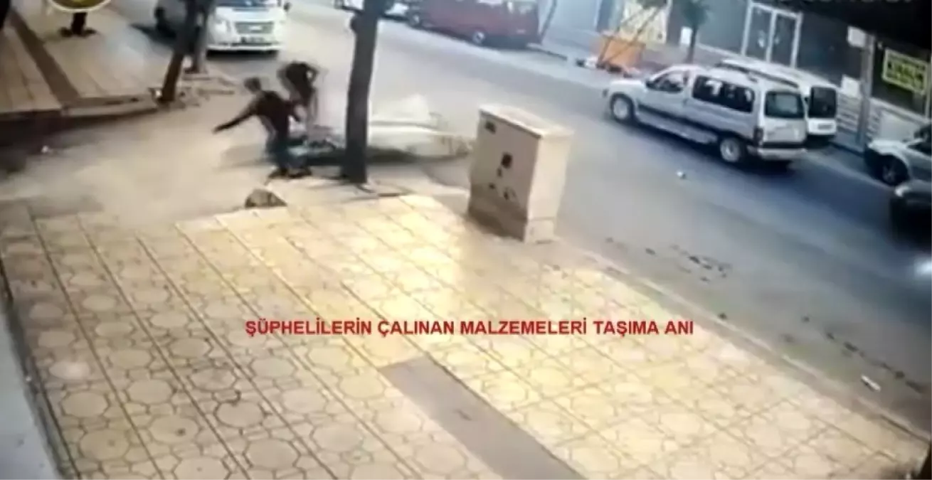 Güpegündüz hırsızlık yaptılar