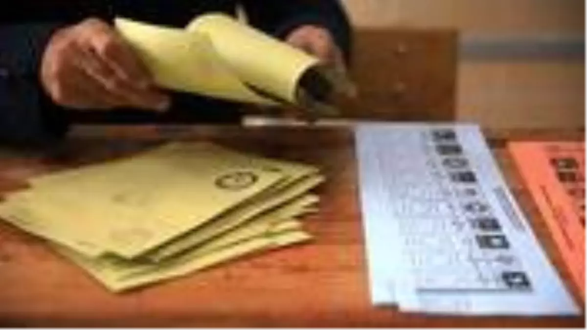 Optimar'dan genel seçim anketi! AK Parti zirvede tutunurken, sadece 3 parti barajı geçebildi