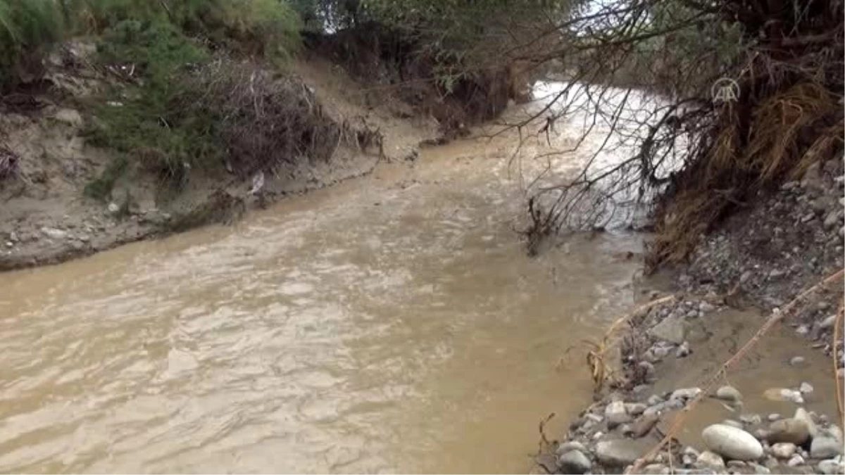 Sarıgöl\'de sağanak ve dolunun ardından hasar tespit çalışması başladı