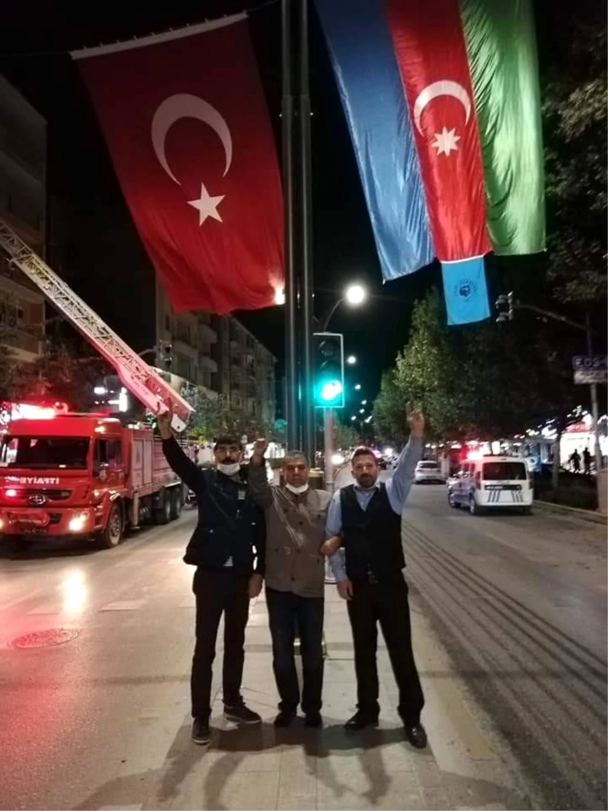 Türk Ocakları Kırşehir Şubesi, Terme Caddesine Azerbaycan Bayrağı astı