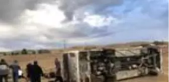 Yozgat'ta midibüs devrildi: 16 yaralı