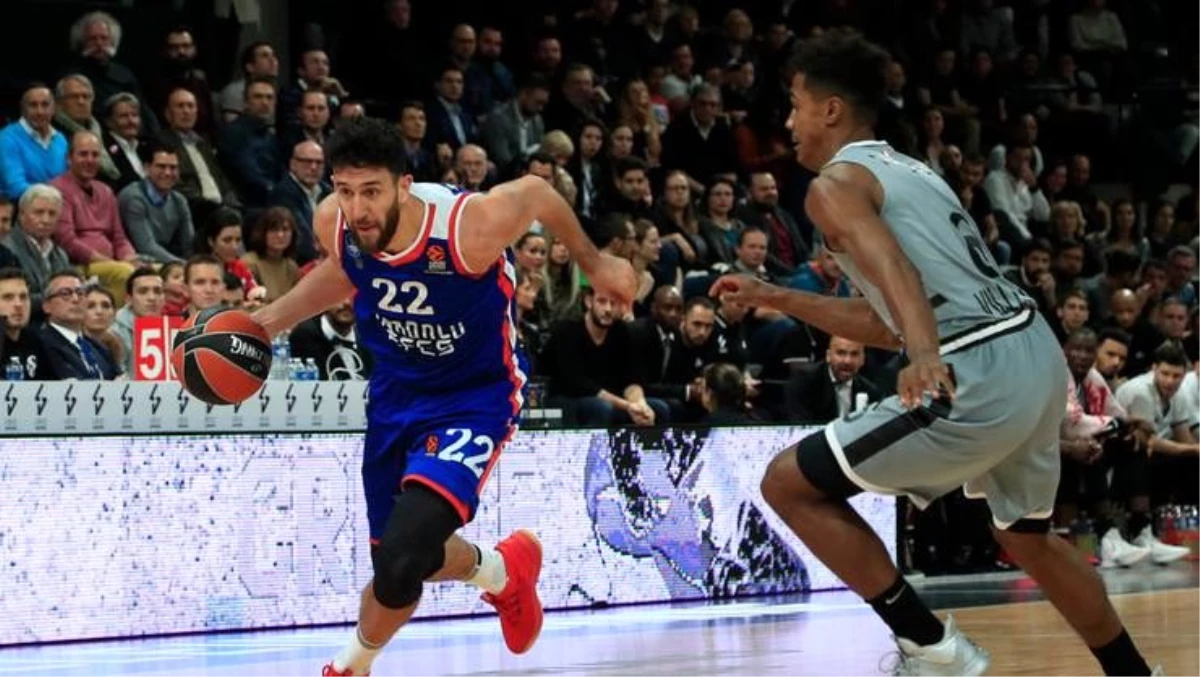 Anadolu Efes-Asvel maçı koronavirüs nedeniyle ertelendi