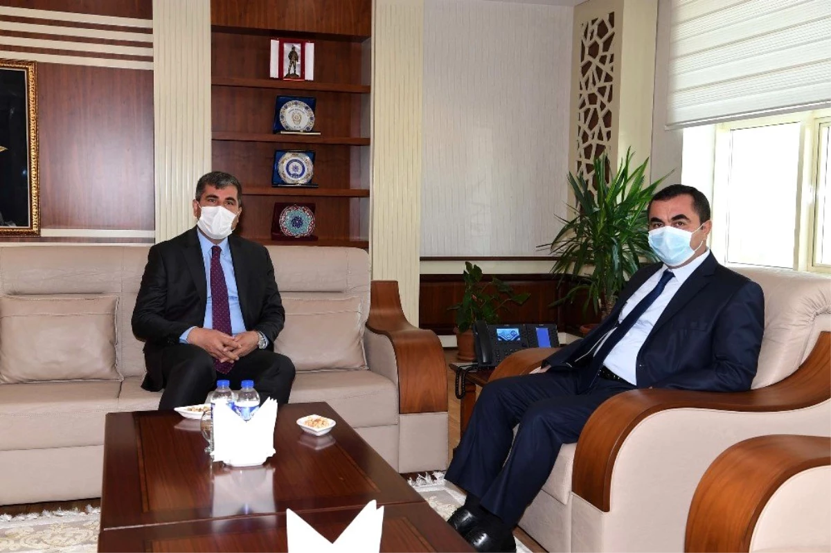 Muş Belediye Başkanı Asya\'dan Emniyet Müdürü Arıbaş\'a "teşekkür" ziyareti