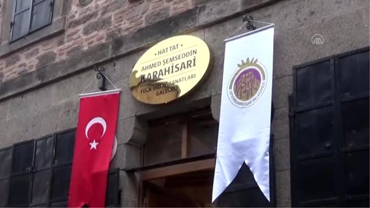 Hattat Ahmet Şemseddin Karahisar-i Türk İslam Sanatları Galerisi açıldı