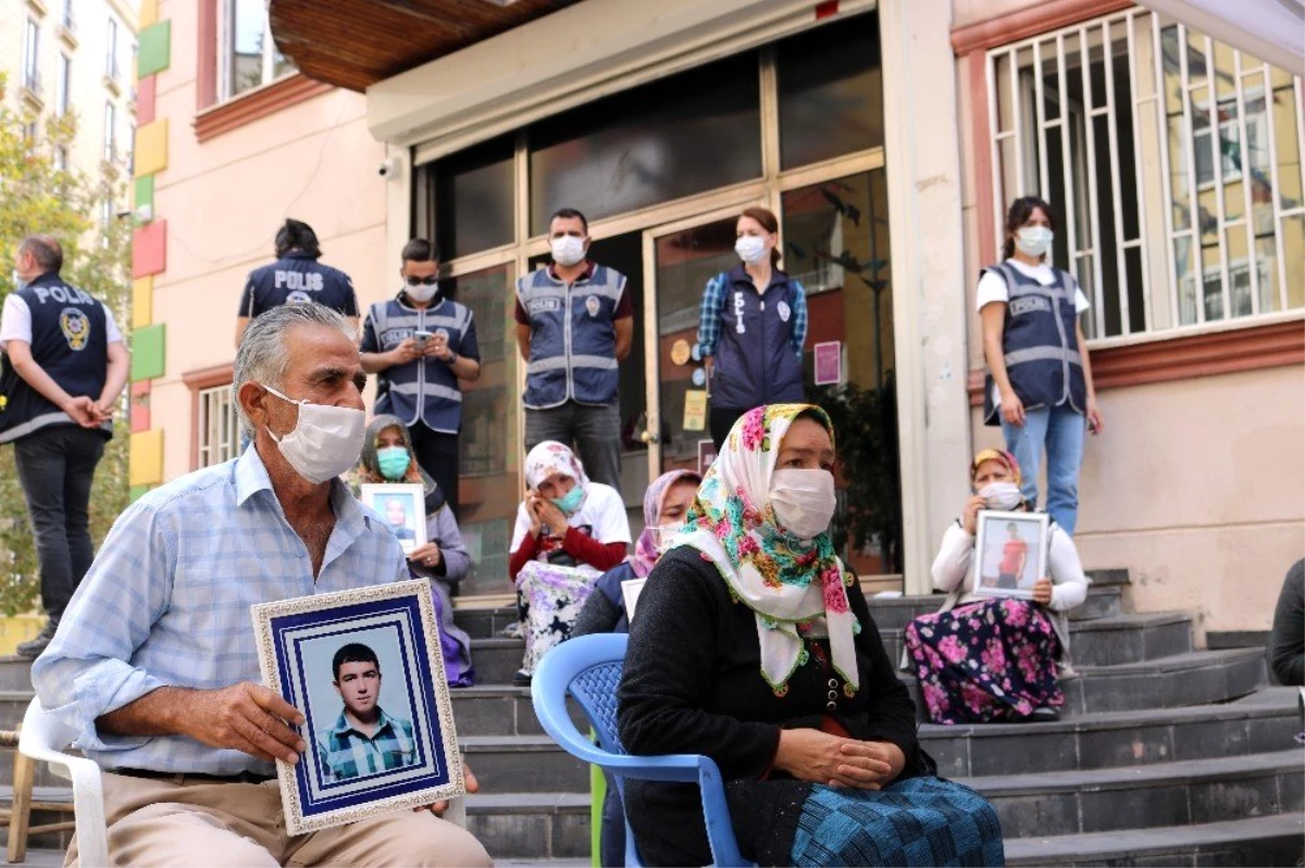 Son dakika haber | HDP önündeki annelerin çığlığı diğer aileleri harekete geçirmeye devam ediyor