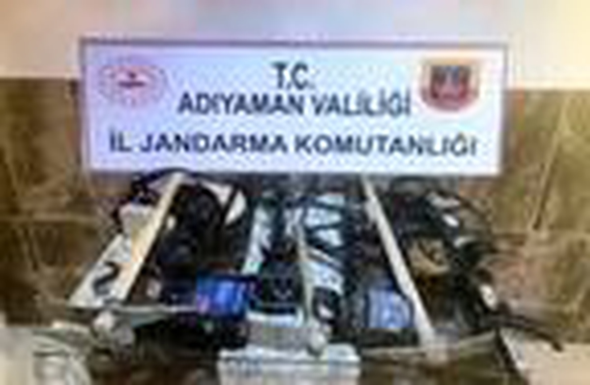 İzinsiz kazı yapan 4 şüpheli yakalandı