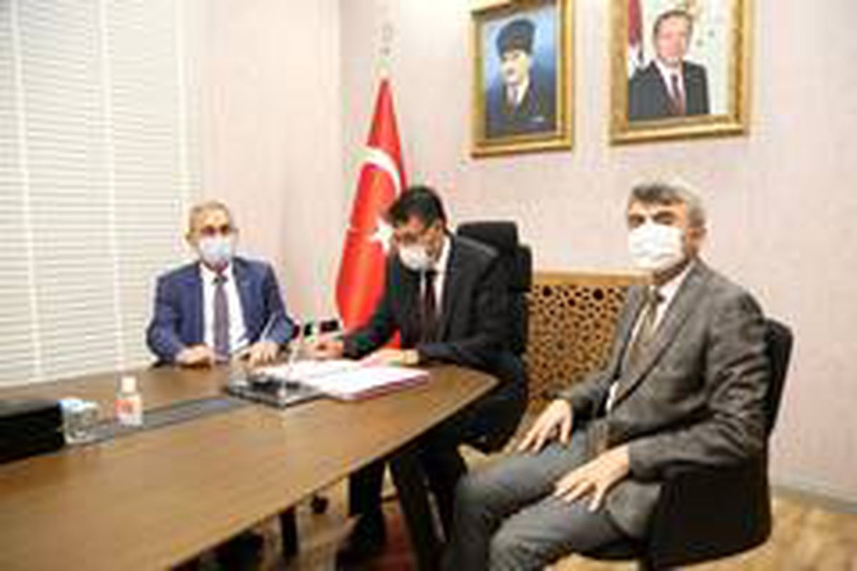 Kent Meydanı Projesi 1 ayda tamam